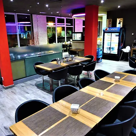 Tif & Restaurant Hotel Obrnice